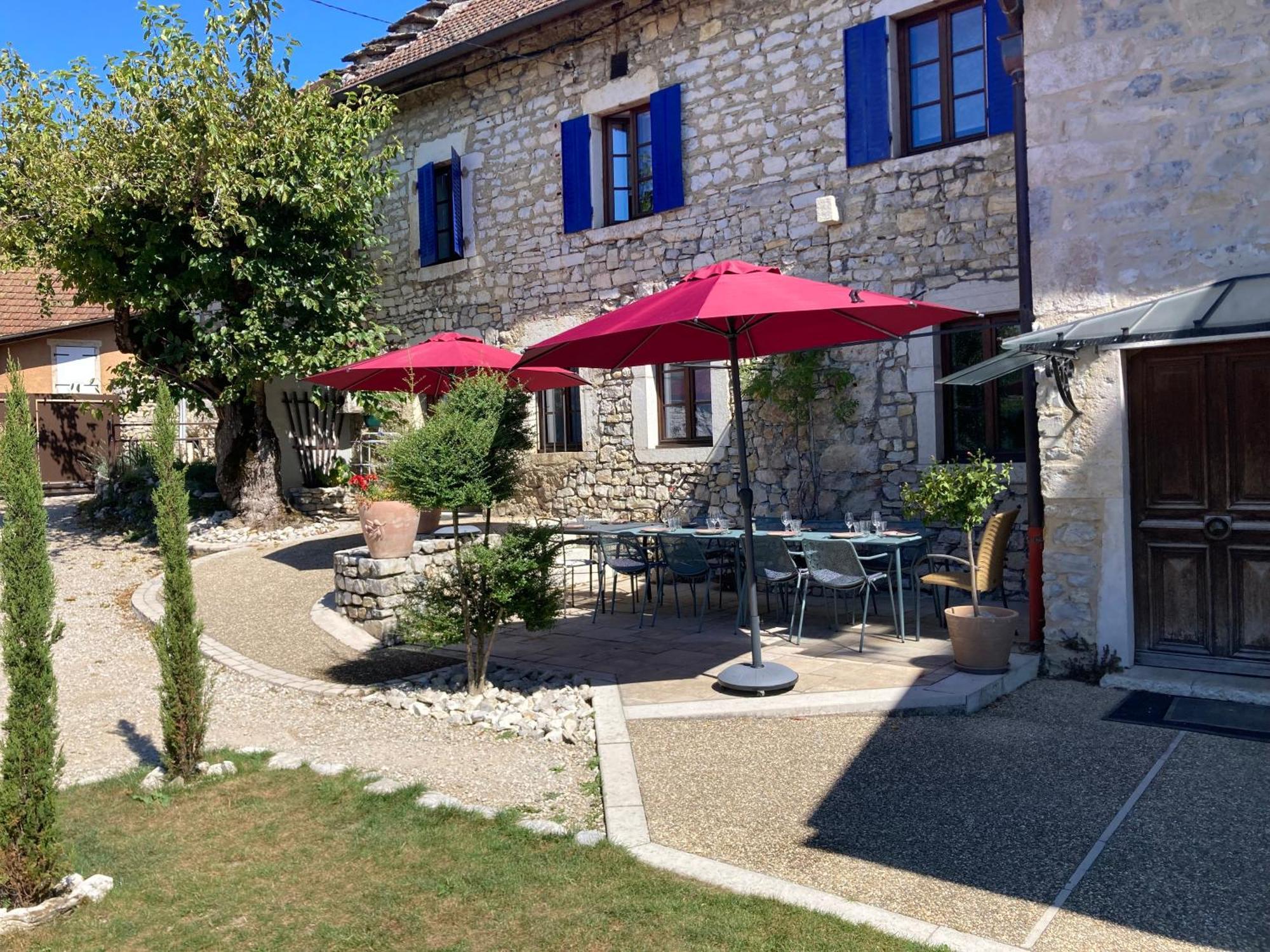 Le Clos Bo-M Marignieu エクステリア 写真